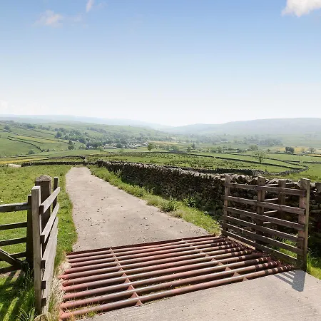 Pickering End Farmhouse Hebden